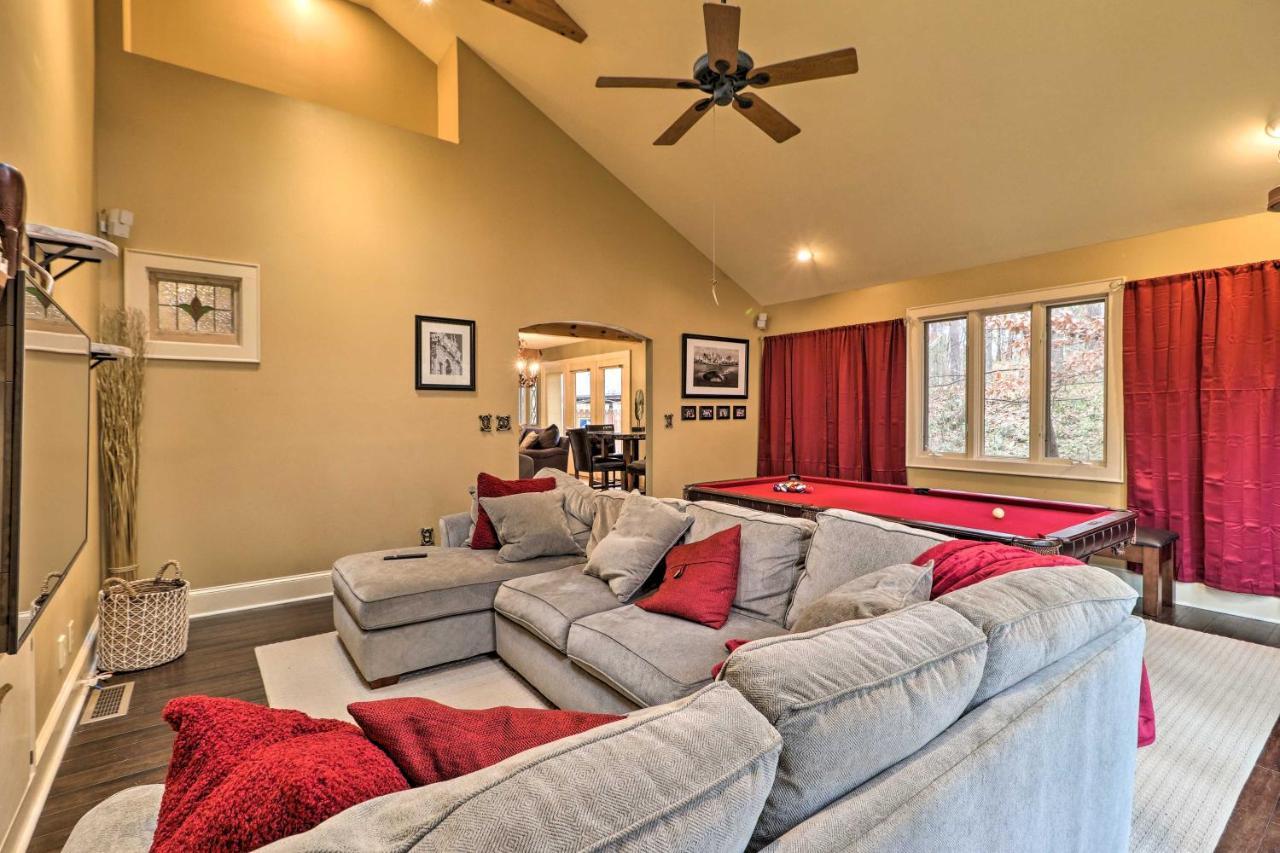 Cozy Conyers Cabin With Fireplace And Pool Table! Exterior photo